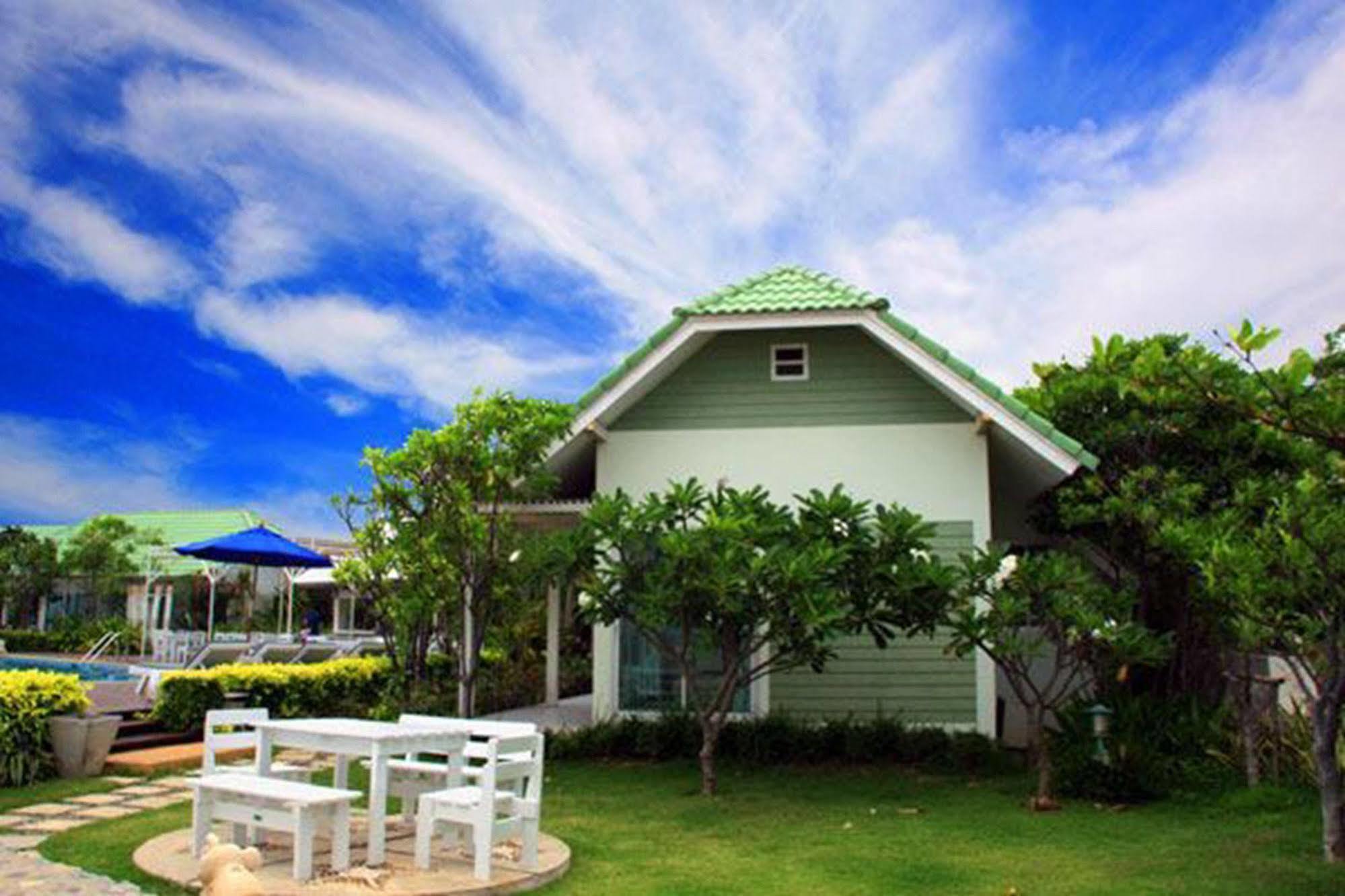 Sea-Sky Resort Haad Chao Samran Eksteriør billede